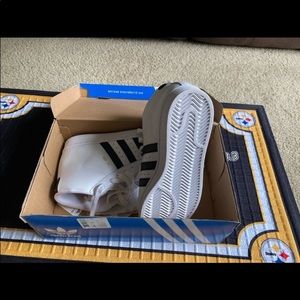 NWT classic adidas shell toe high tops